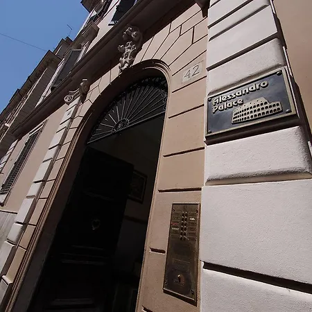 旅馆 Alessandro Palace & Bar *