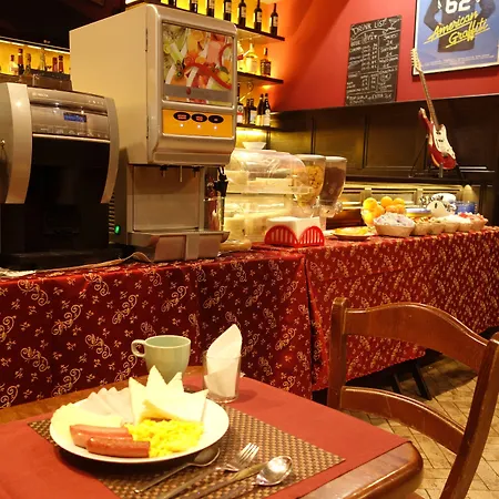 Alessandro Palace & Bar 旅馆