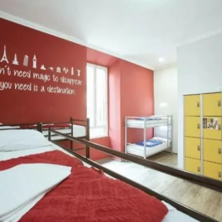 Alessandro Palace & Bar Hostel Rom