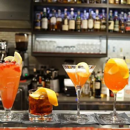 Alessandro Palace & Bar Hostel Rom