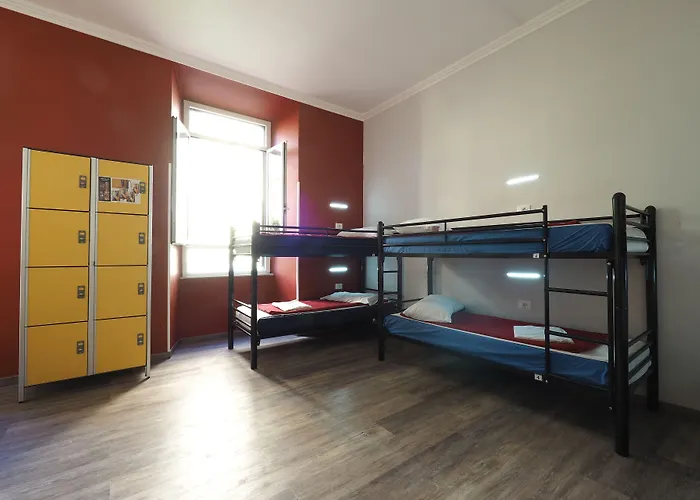 Alessandro Palace & Bar *