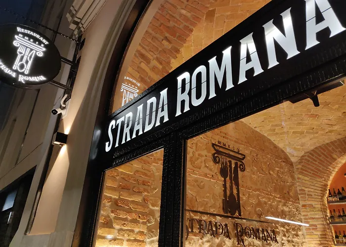 Alessandro Palace & Bar 旅馆 *