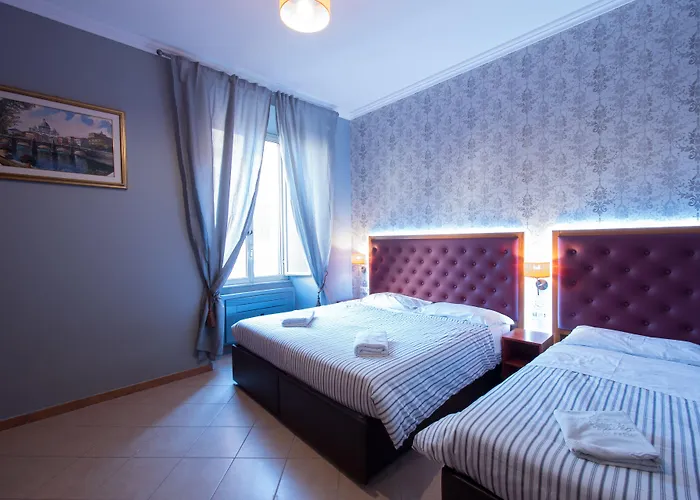 Alessandro Palace & Bar Albergue *