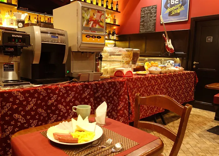 Alessandro Palace & Bar Albergue